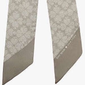 ♦️Kate spade 100%  SILK textured floral spade design scarf